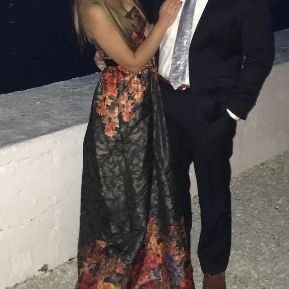 Adrianna Pappell Floral Gown - Picture 3 of 3